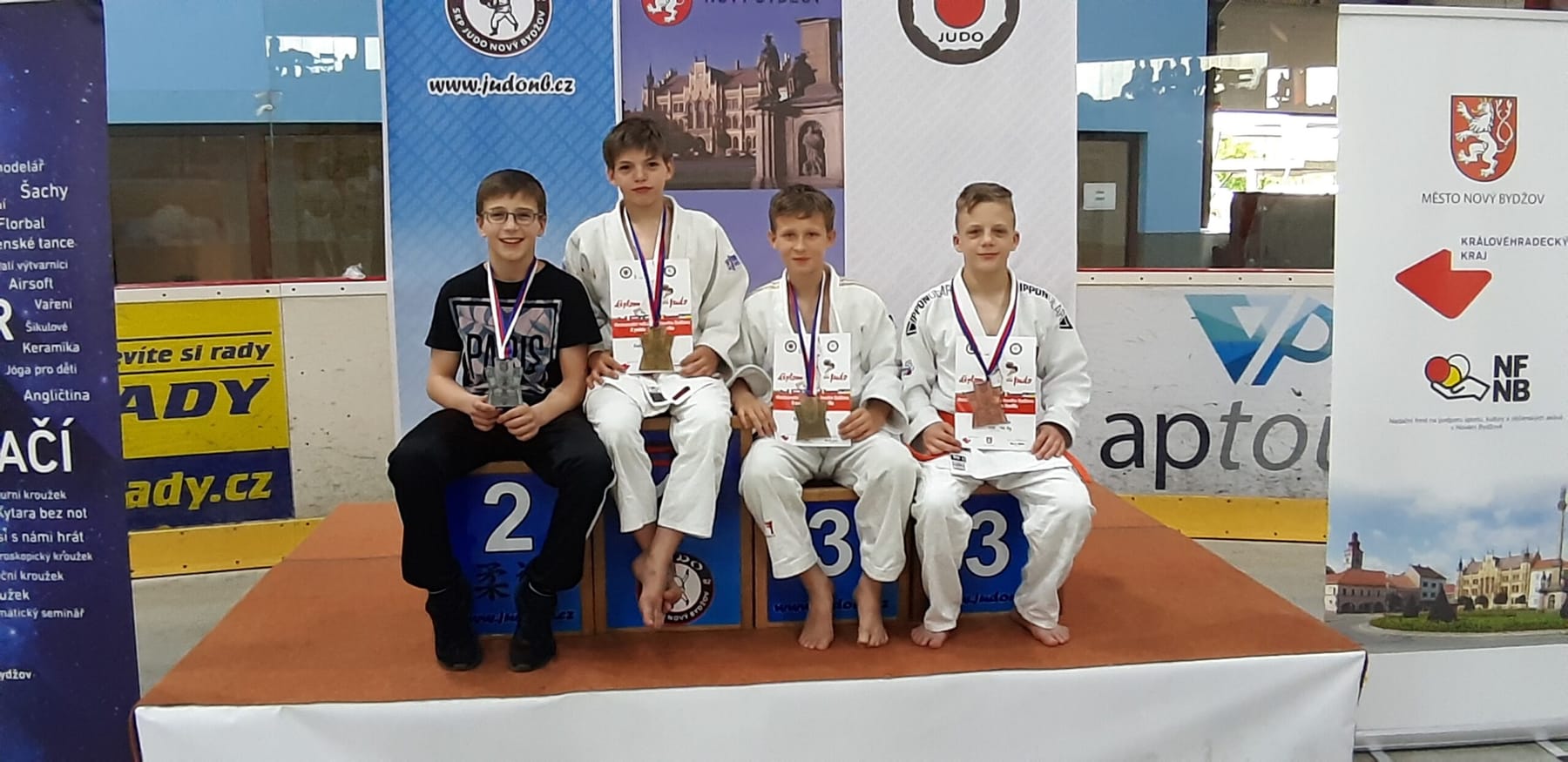 Medailový víkend pro USK PRAHA JUDO od Číny, přes N. Bydžov, Split až po Portugalsko